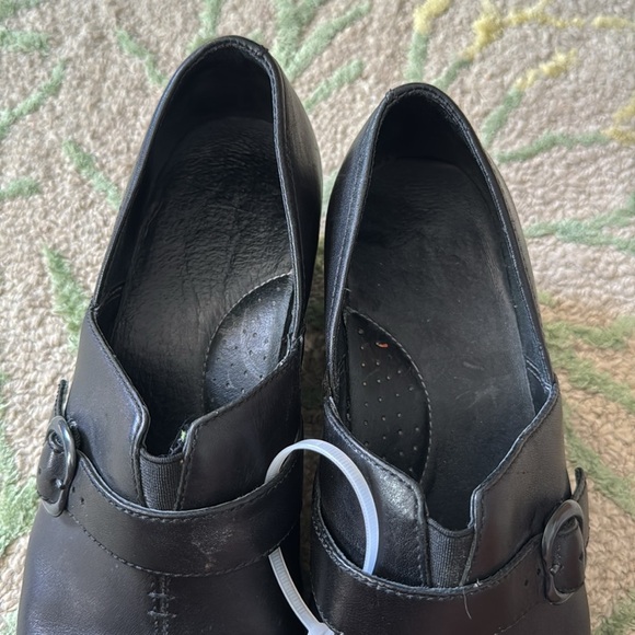 Dansko Tamara black leather buckle clogs 40 - Picture 6 of 6
